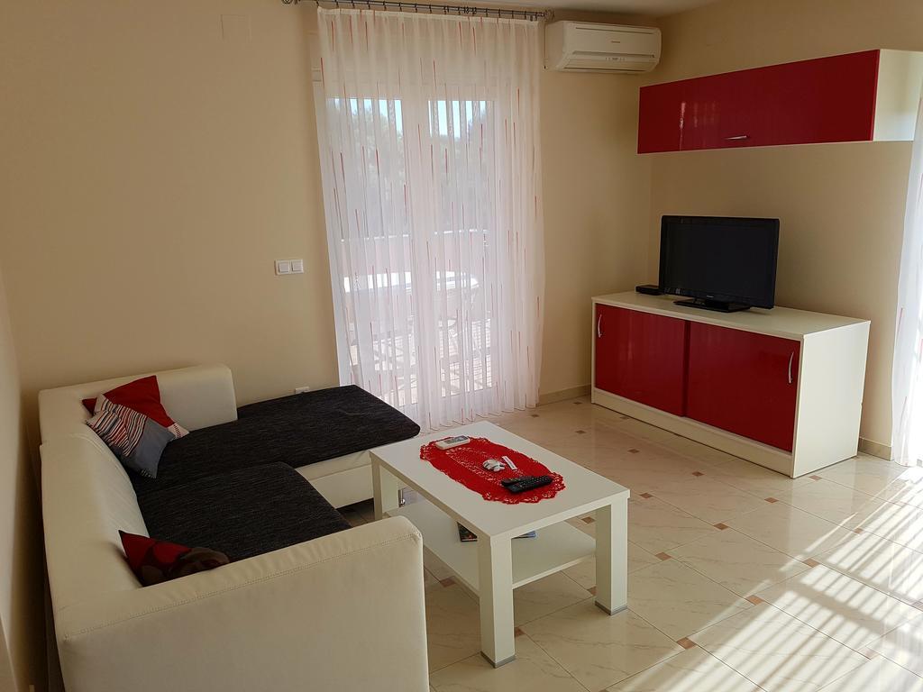 Apartments Simag บานโจเล ภายนอก รูปภาพ