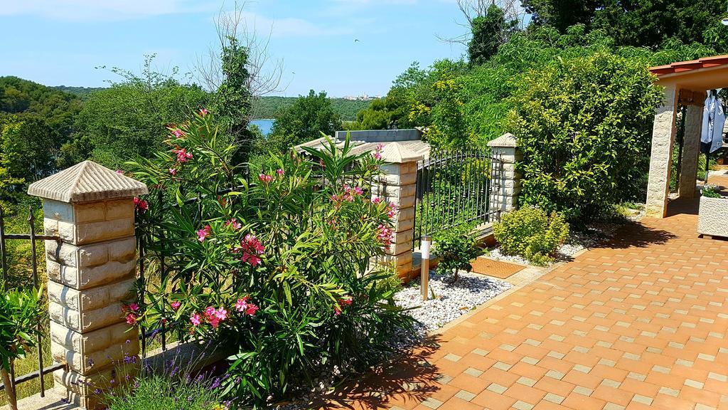 Apartments Simag บานโจเล ภายนอก รูปภาพ